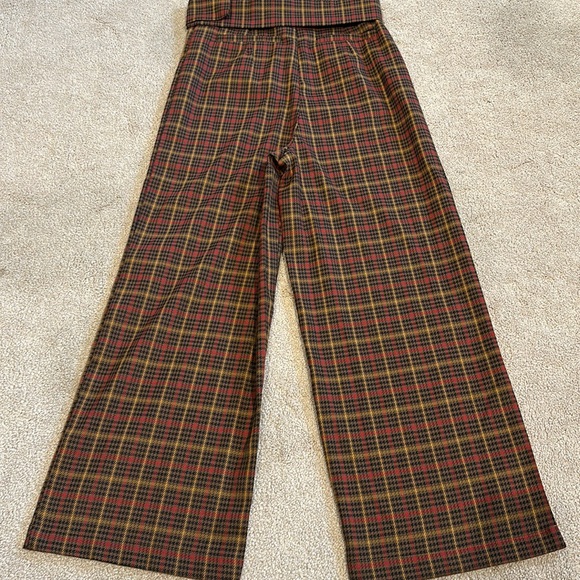 Plaid Jumpsuit with Belt - Picture 8 of 8